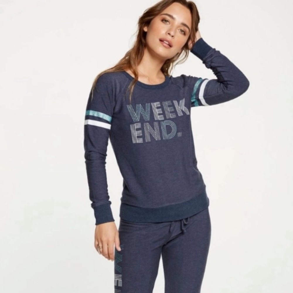 Chaser Blue Weekend Sweater Glitter Small